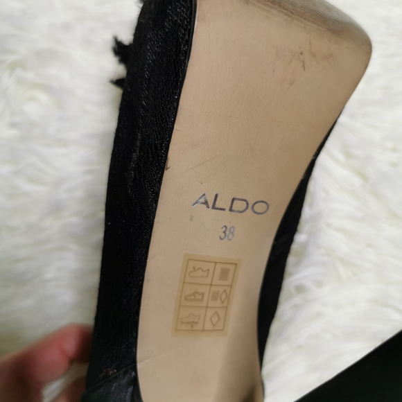 Laced Aldo shoes with Satin Bow - Picture 4 of 6
